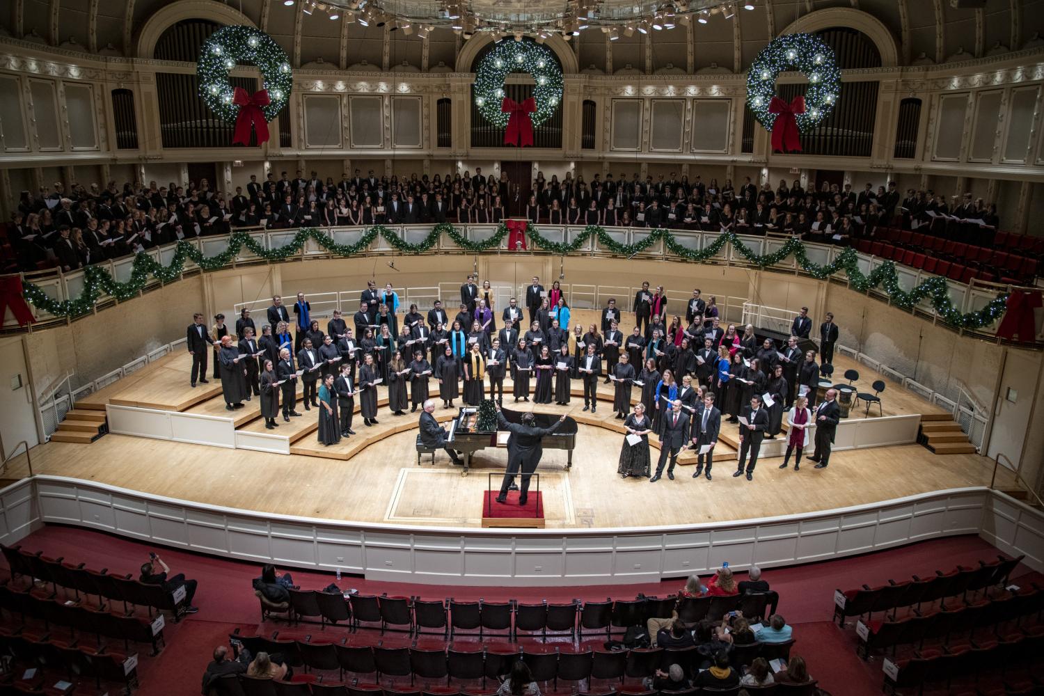 <a href='http://jqrm.ngskmc-eis.net'>全球十大赌钱排行app</a>合唱团在芝加哥交响音乐厅演出.